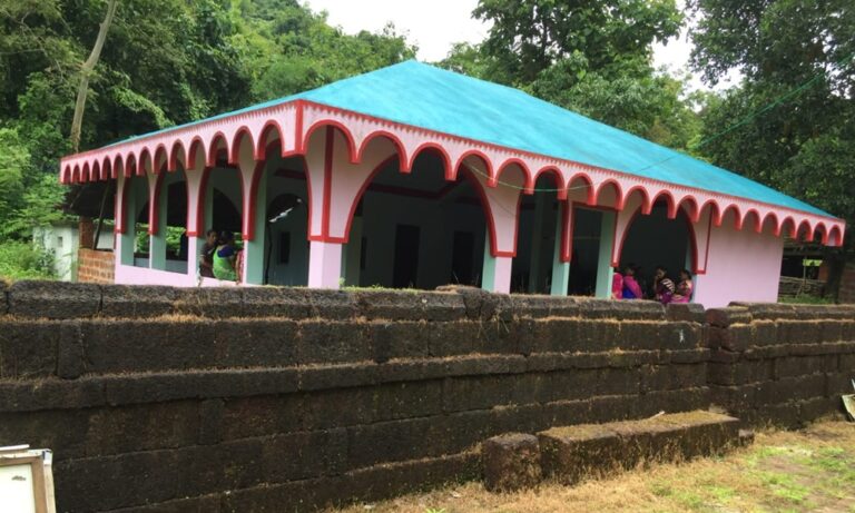 ग्रामदेवता मंदिर ३